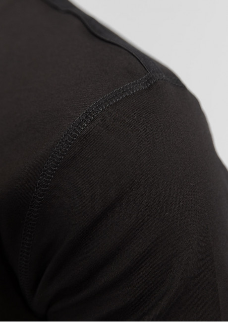 Tricou