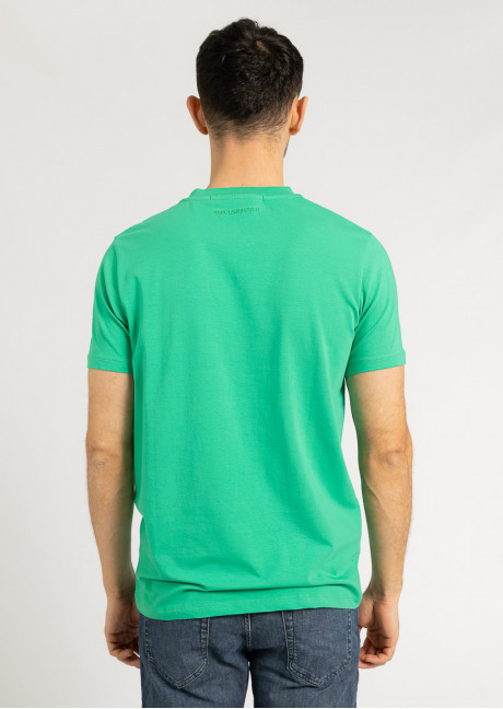 Tricou