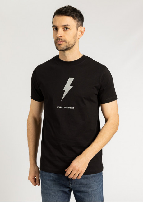 Tricou
