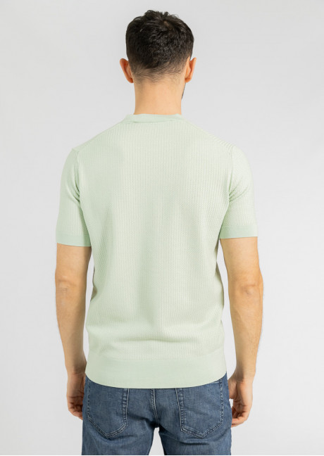 Tricou