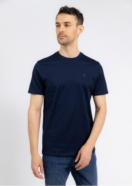 Tricou