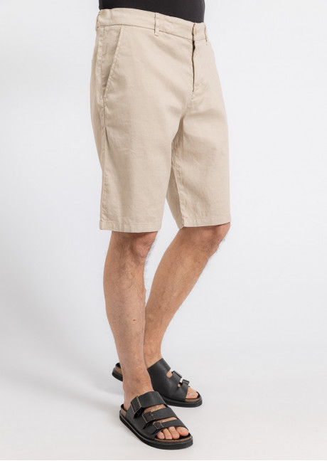 Pantaloni scurti