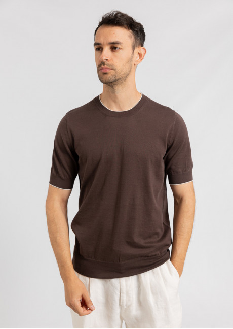 Tricou