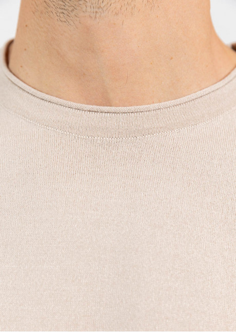 Tricou