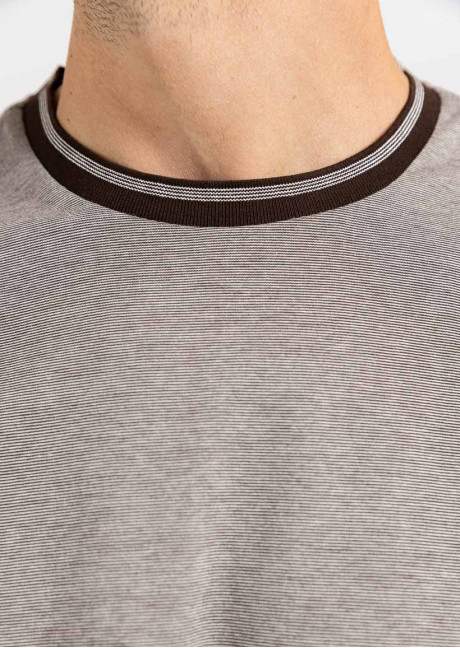 Tricou