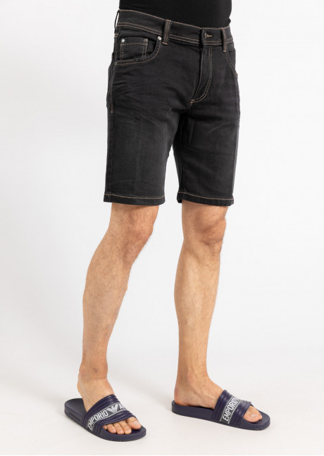 Pantaloni scurti