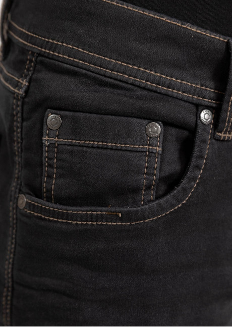 Pantaloni scurti