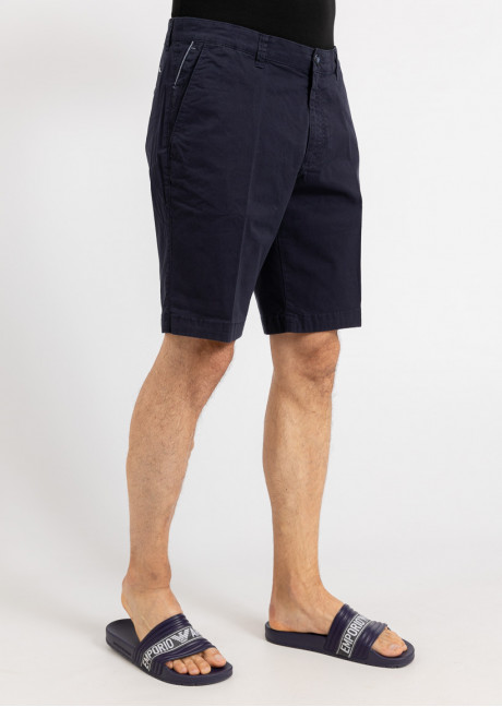 Pantaloni scurti