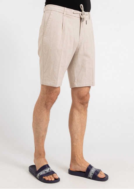 Pantaloni scurti