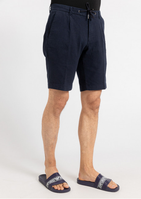 Pantaloni scurti