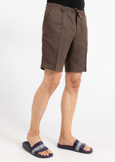 Pantaloni scurti