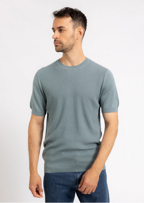 Tricou
