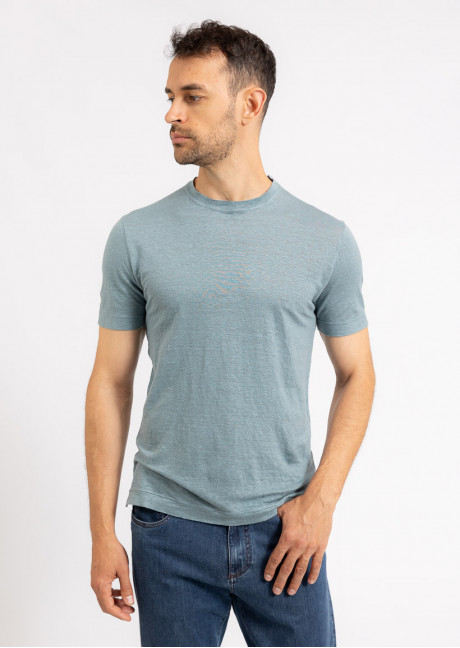 Tricou