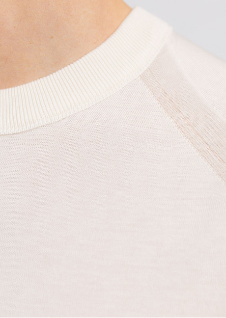 Tricou