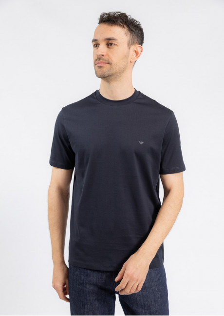 Tricou