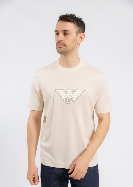 Tricou