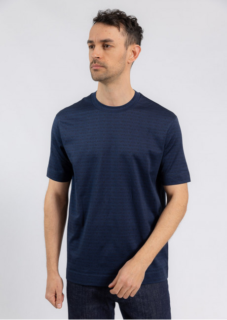 Tricou