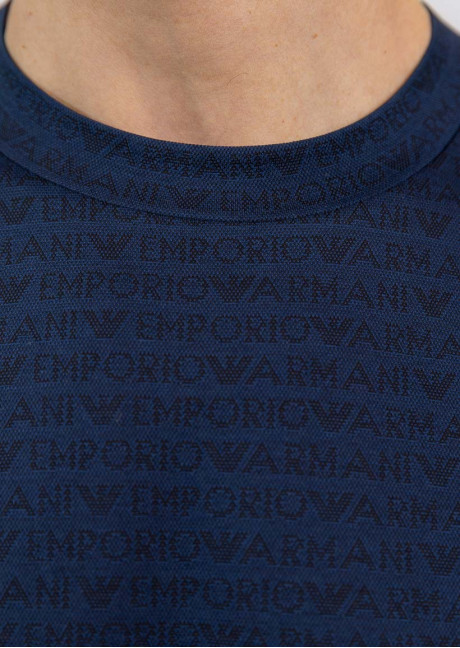 Tricou