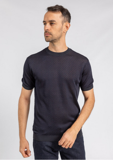 Tricou