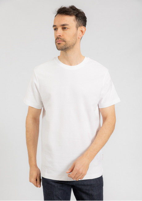 Tricou