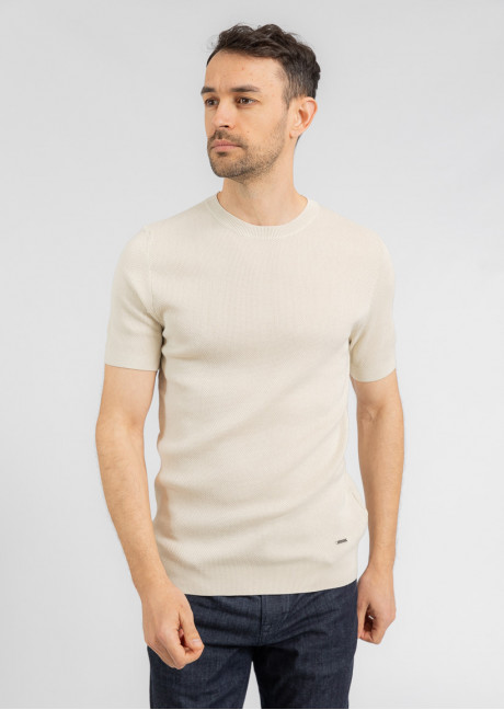 Tricou