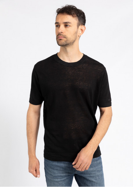 Tricou