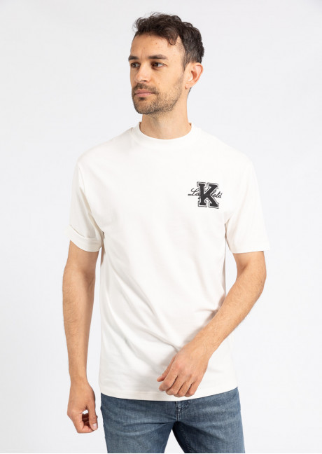 Tricou