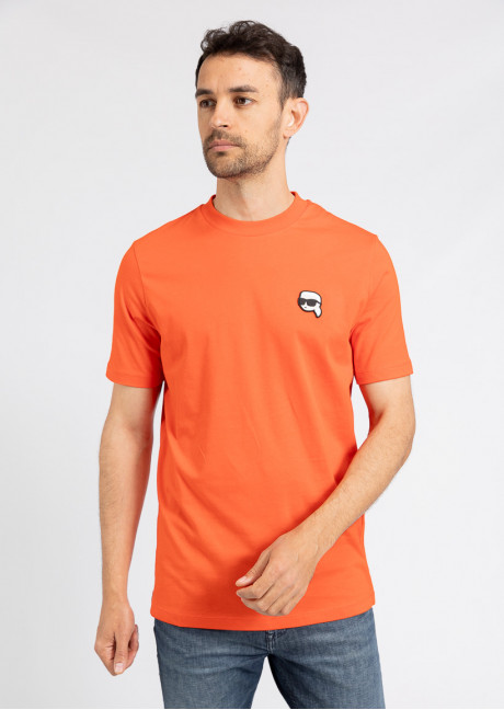 Tricou