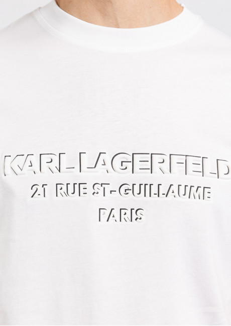 Tricou