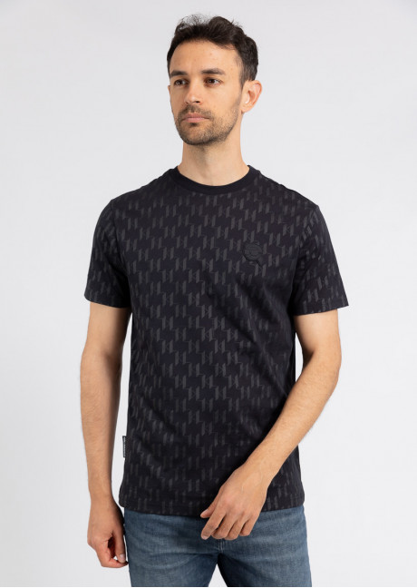 Tricou