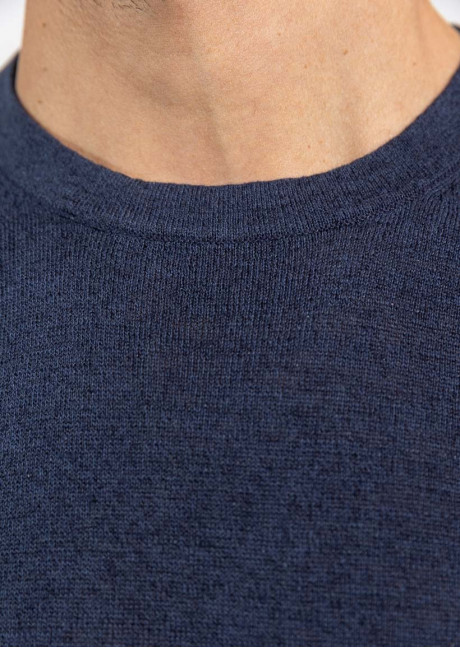 Tricou