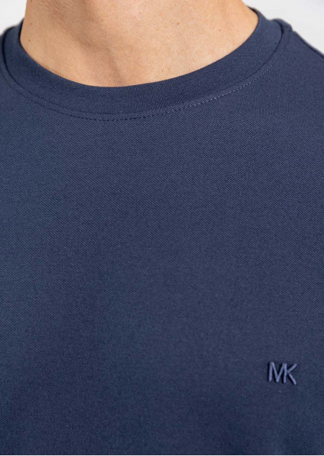 Tricou