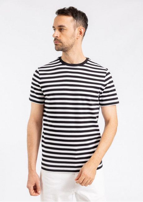 Tricou