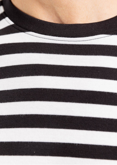 Tricou