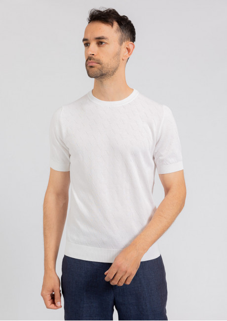 Tricou