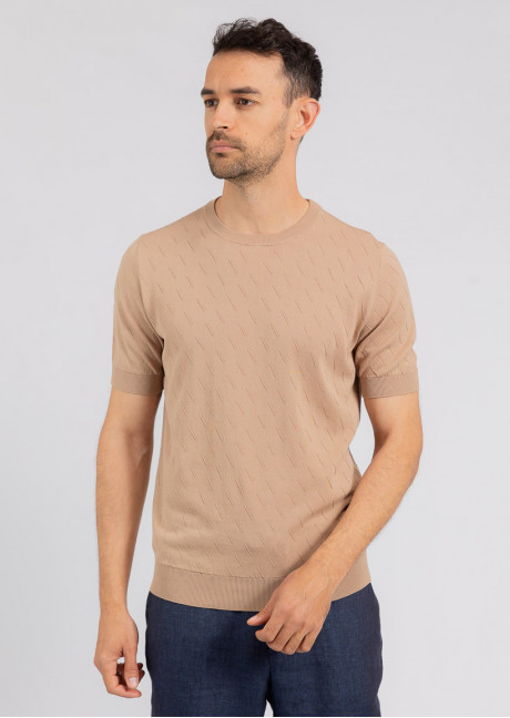 Tricou