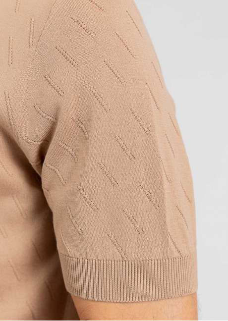 Tricou
