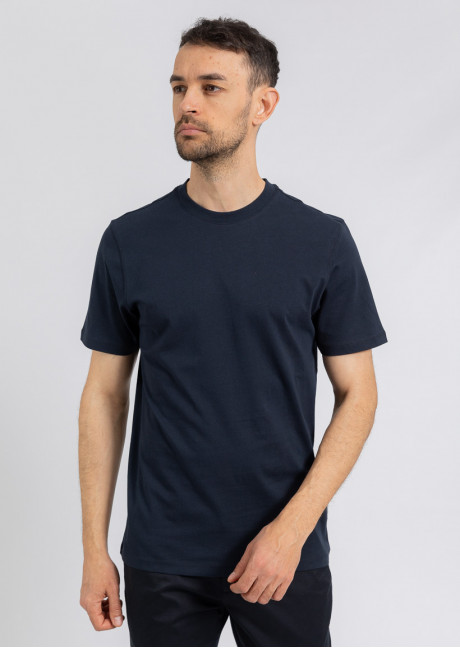 Tricou