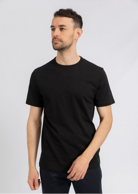 Tricou