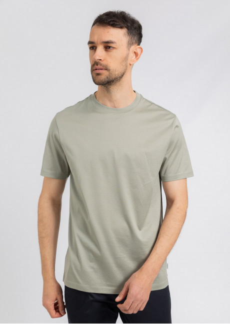 Tricou
