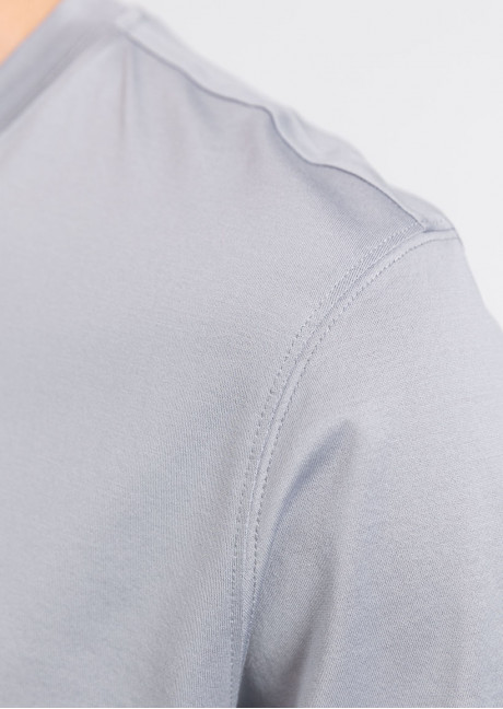 Tricou