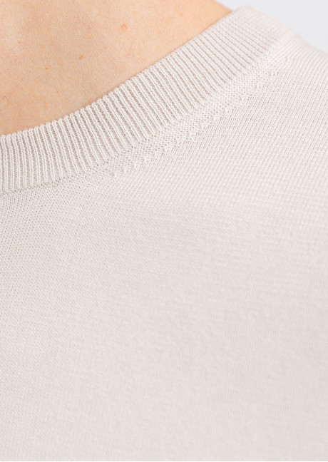 Tricou