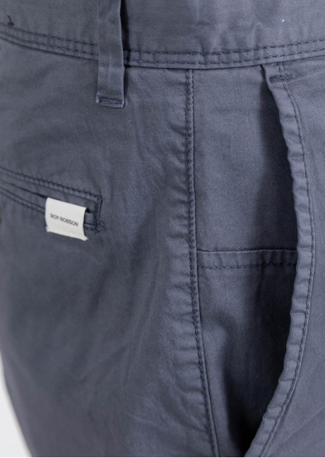 Pantaloni scurti