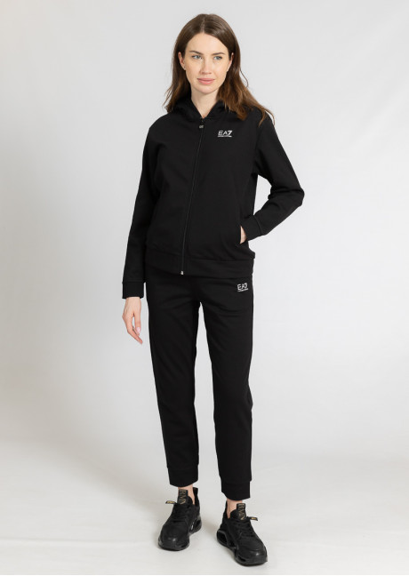 Costum sportiv