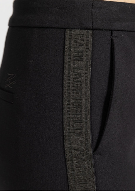 Pantaloni