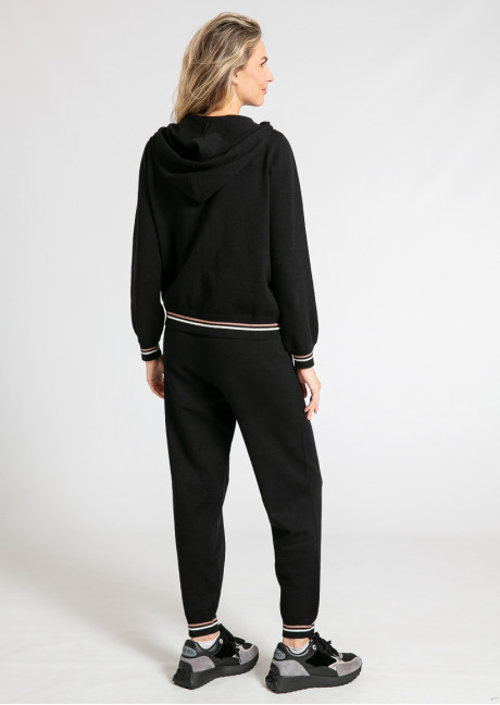 Costum sportiv