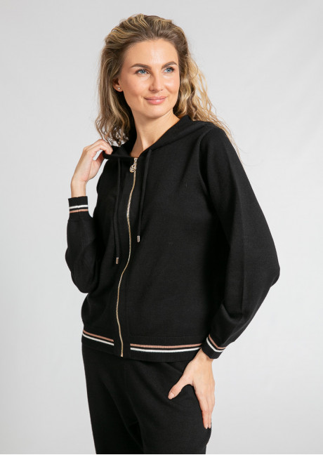 Costum sportiv