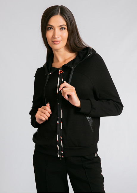 Costum sportiv