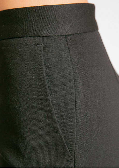 Pantaloni scurti