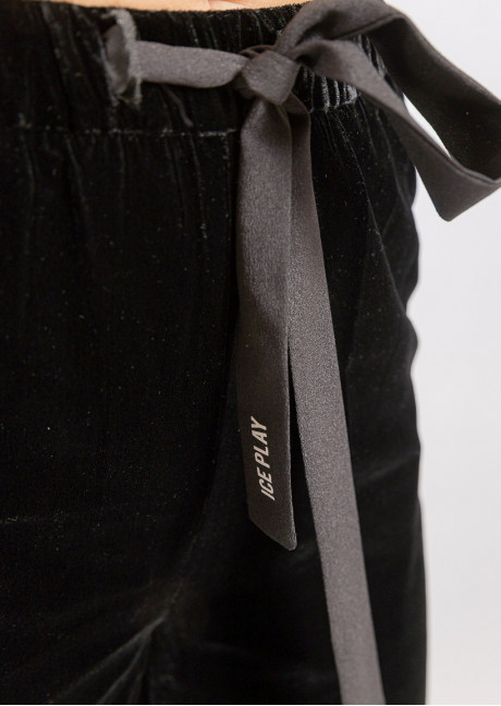 Pantaloni